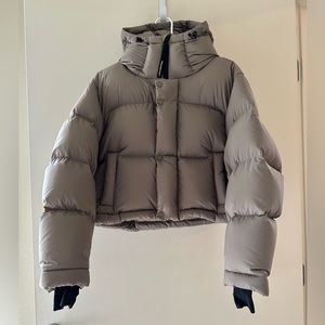 Aritzia Supersize Puff Shorty